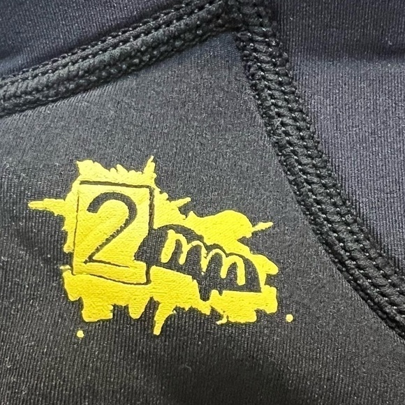 STOLQUIST Youth Large Shorty Wetsuit Black Yellow - Picture 6 of 7